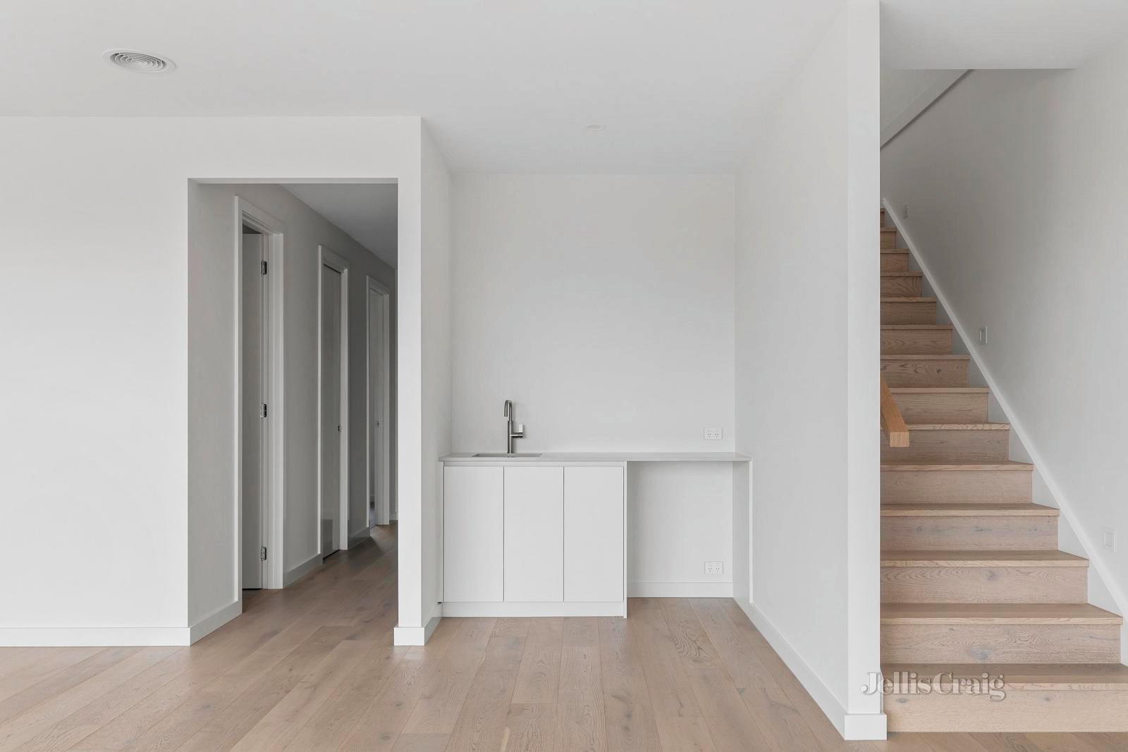 12 Oyster Lane, Point Lonsdale image 6