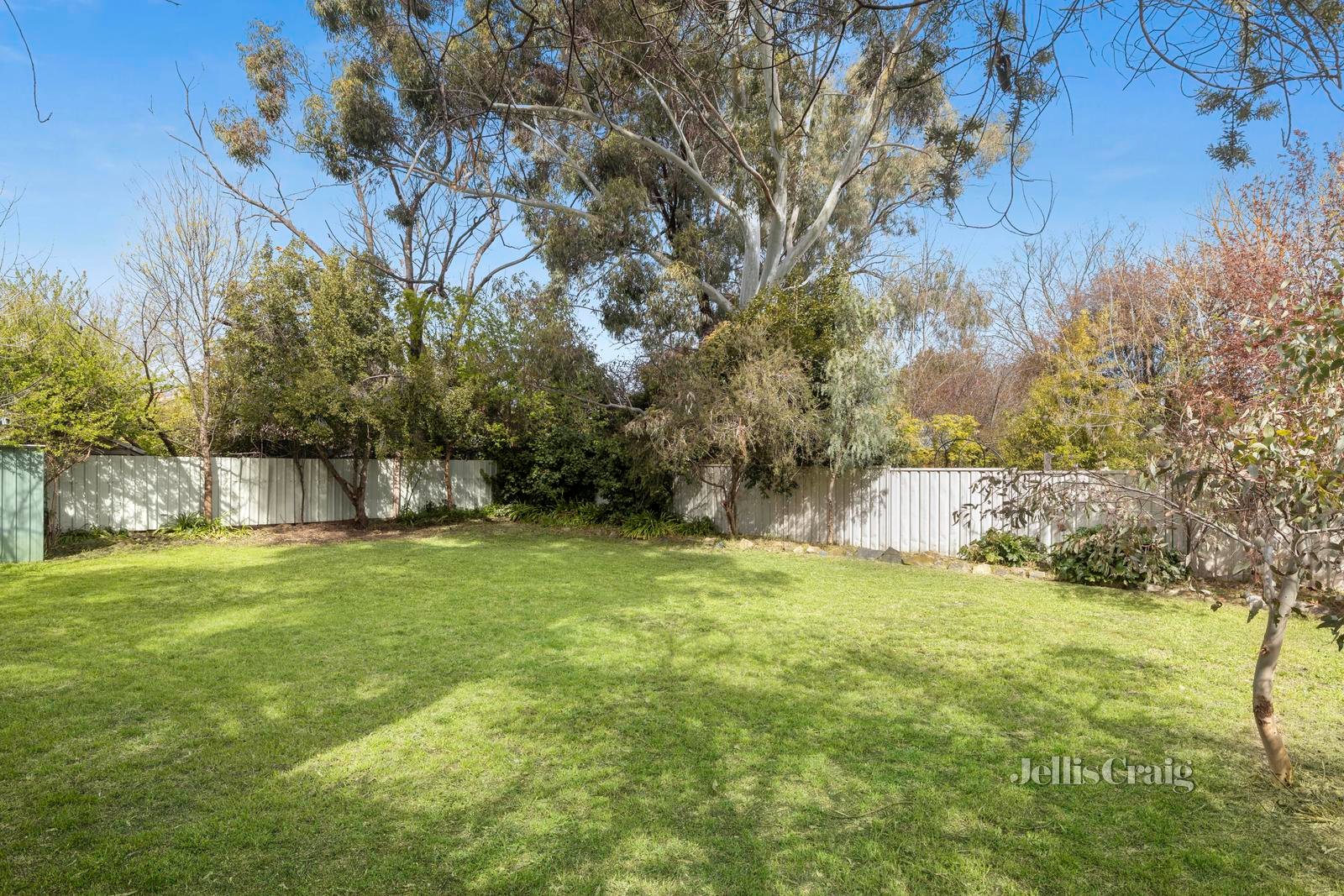 12 Parker Street, Castlemaine image 10