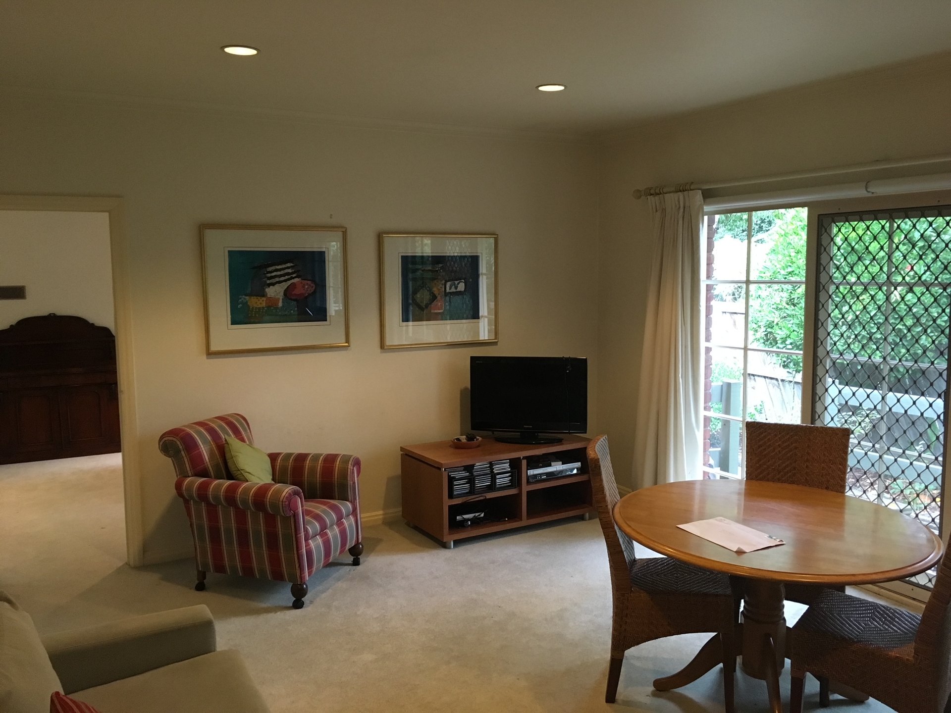 12 Parkhill Drive, Kew image 5