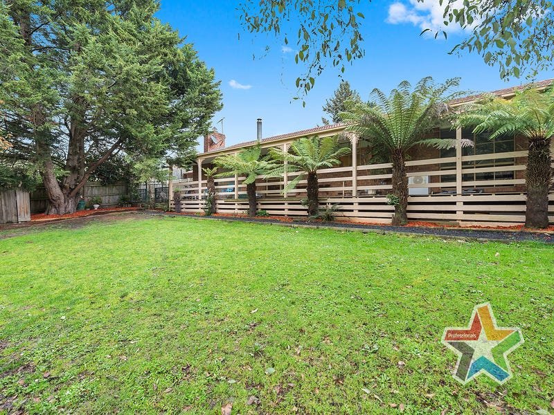 12 Penola Drive, Seville image 10