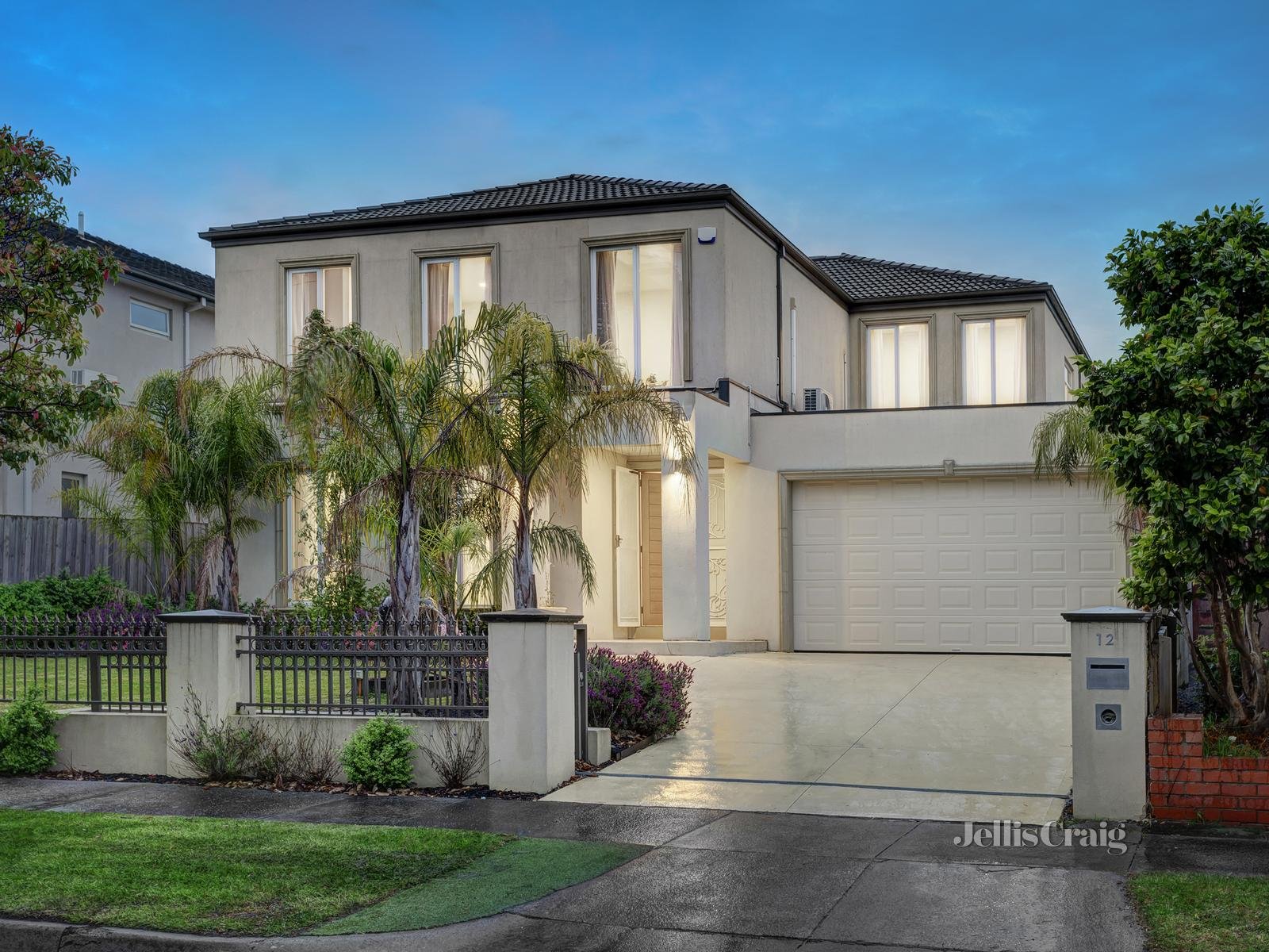 12 Pepperell Avenue, Glen Waverley image 1