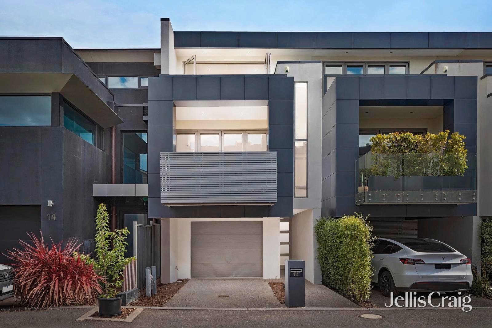 12 Pier Lane, Maribyrnong image 1