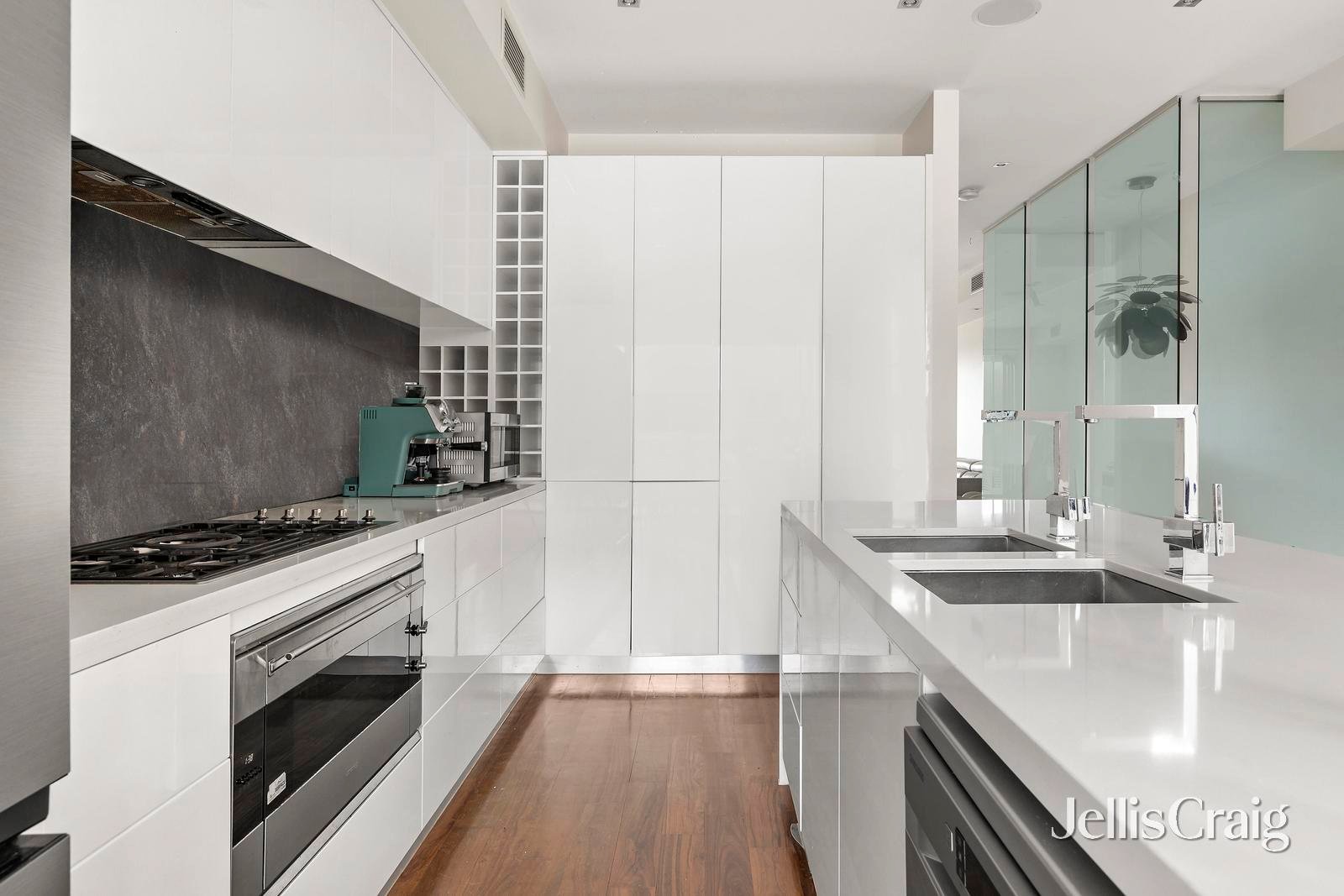 12 Pier Lane, Maribyrnong image 3