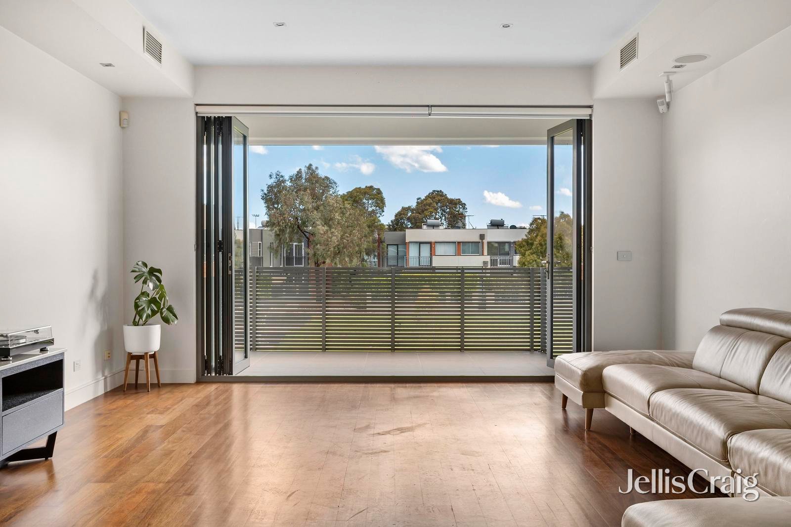 12 Pier Lane, Maribyrnong image 5