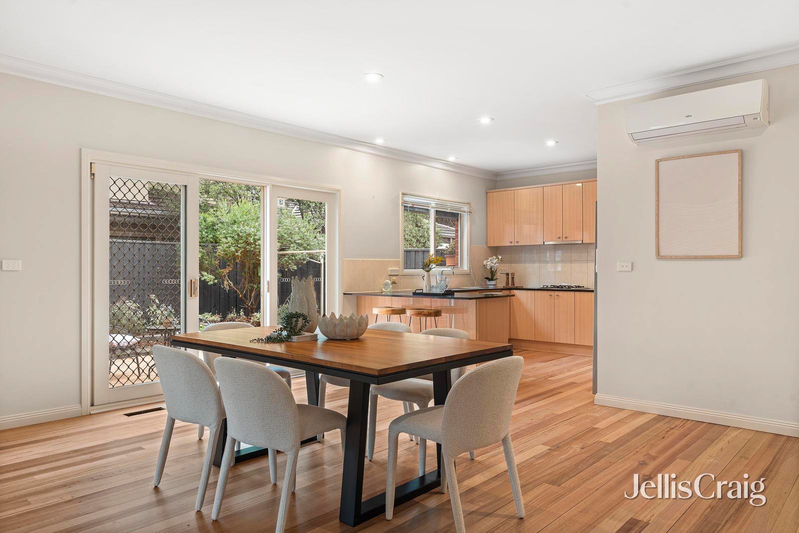 1/2 Pine Way, Doncaster&nbsp;East image 3