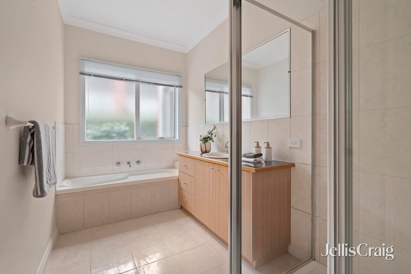 1/2 Pine Way, Doncaster&nbsp;East image 7