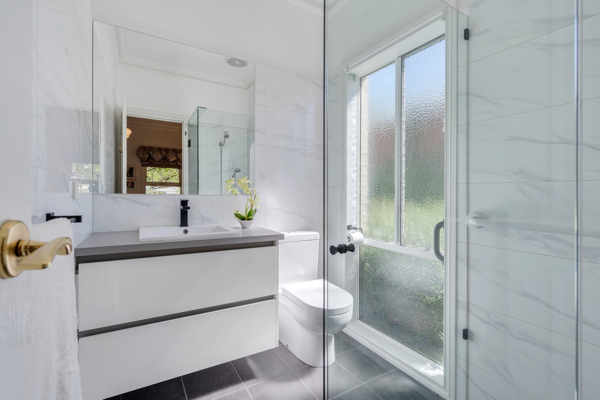 Property Gallery Thumbnail 10