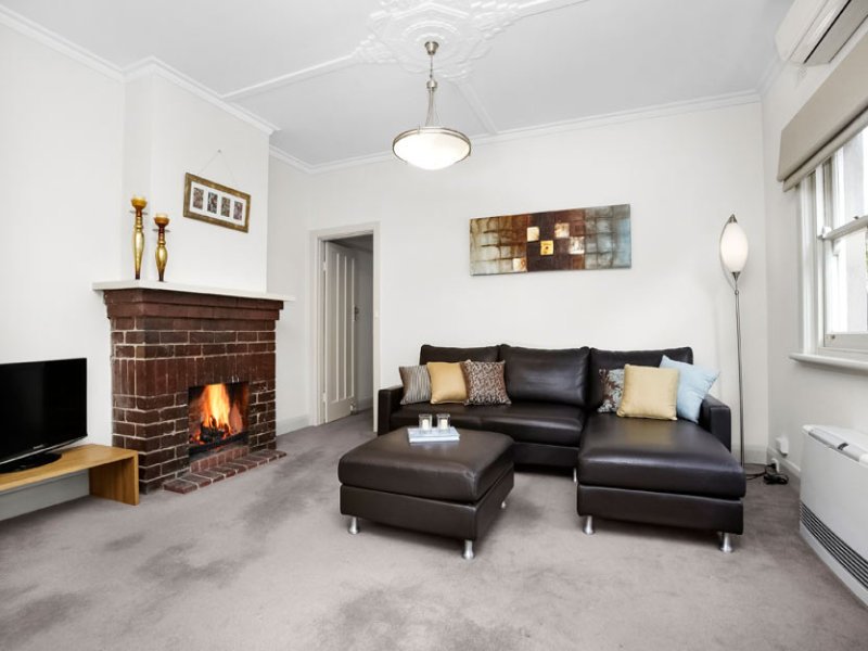12 Poets Grove, Elwood image 2