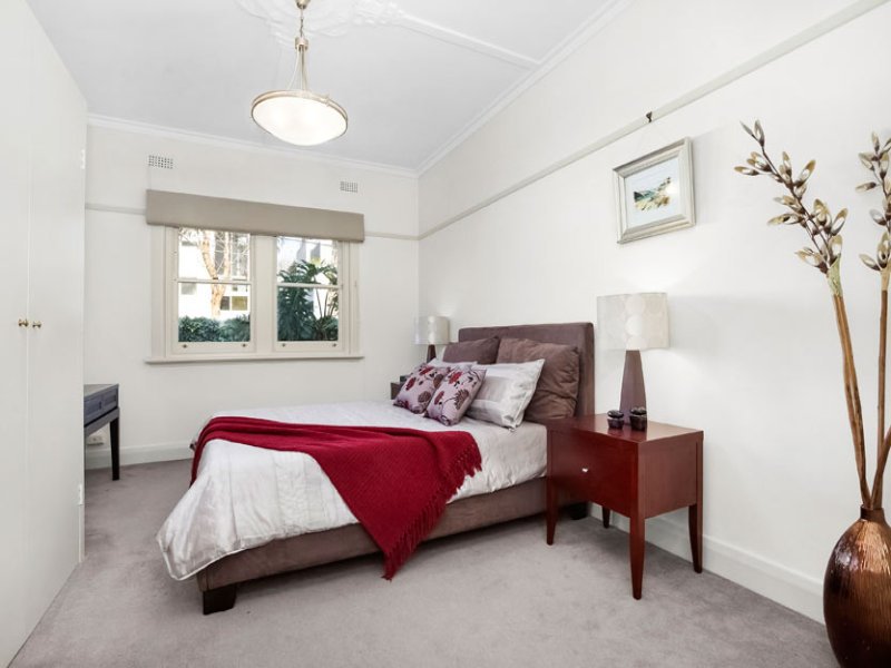 12 Poets Grove, Elwood image 5