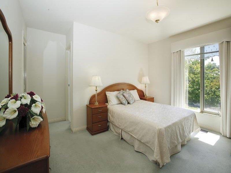 12 Pryton Court, Balwyn image 6