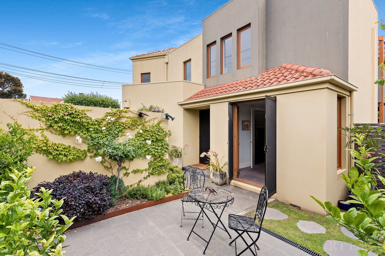 Property Gallery Thumbnail 10