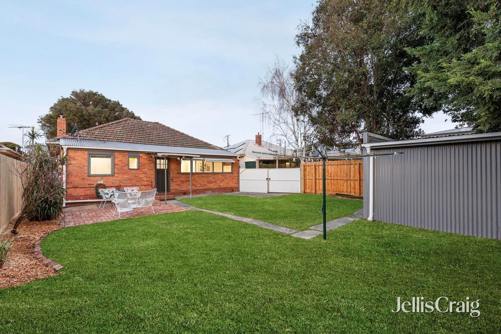 12 Raven Street, Geelong&nbsp;West image 8