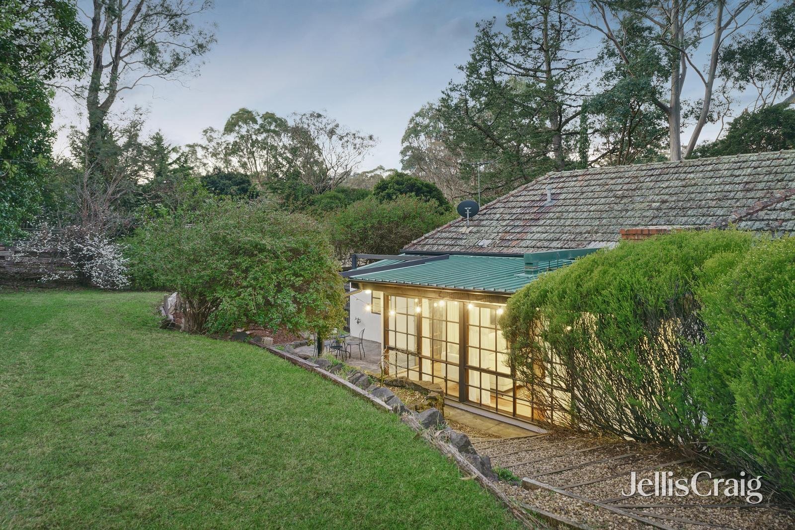 12 Research-Warrandyte Road, Research image 14