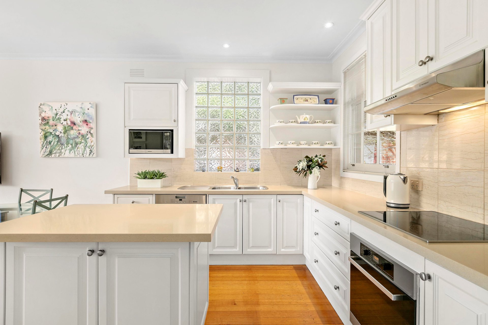 12 Rimington Avenue, Kew image 3