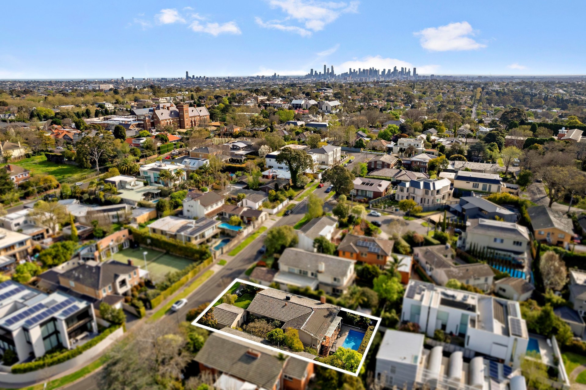 12 Rimington Avenue, Kew image 13