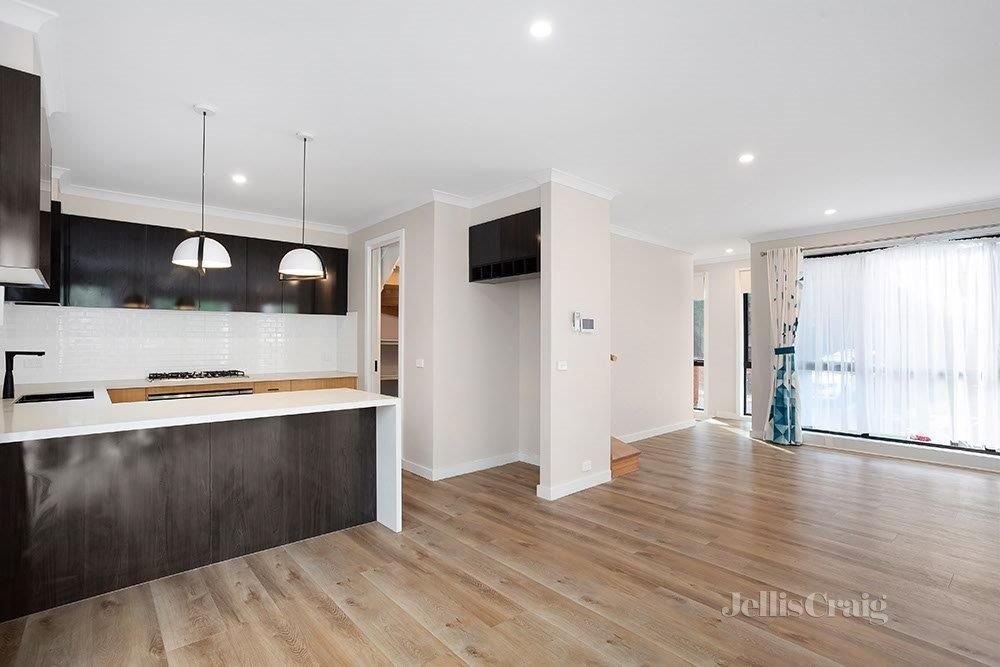 12 River Gum Close, Diamond&nbsp;Creek image 3