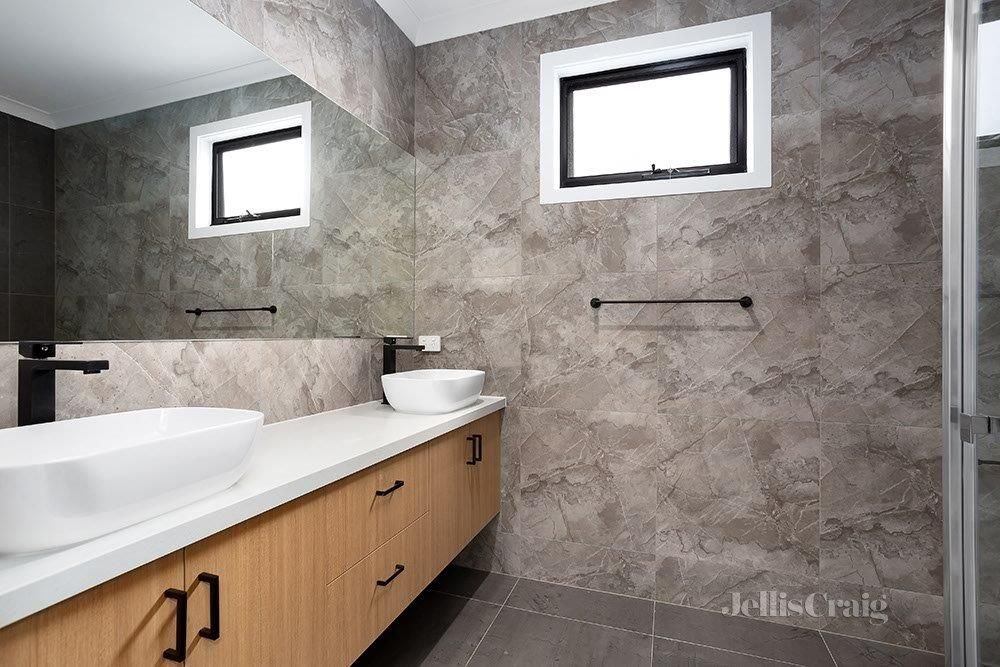 12 River Gum Close, Diamond&nbsp;Creek image 8