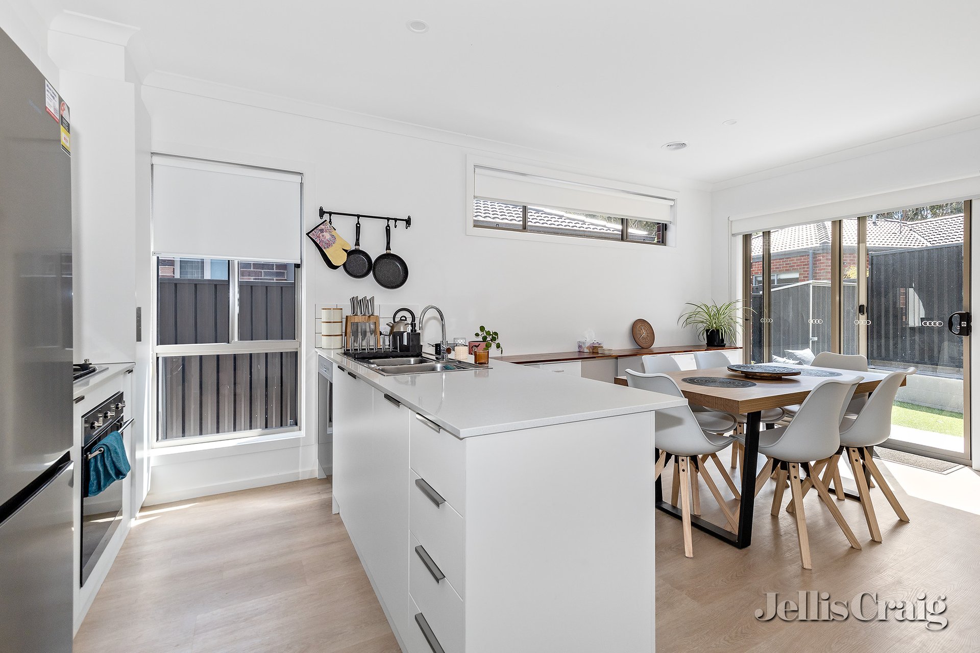 12 Riverside Place, Brown Hill image 3