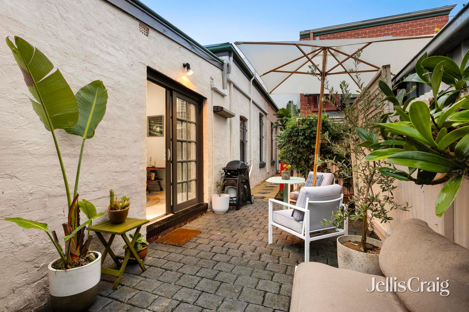 12 Robbs Parade, Northcote image 18