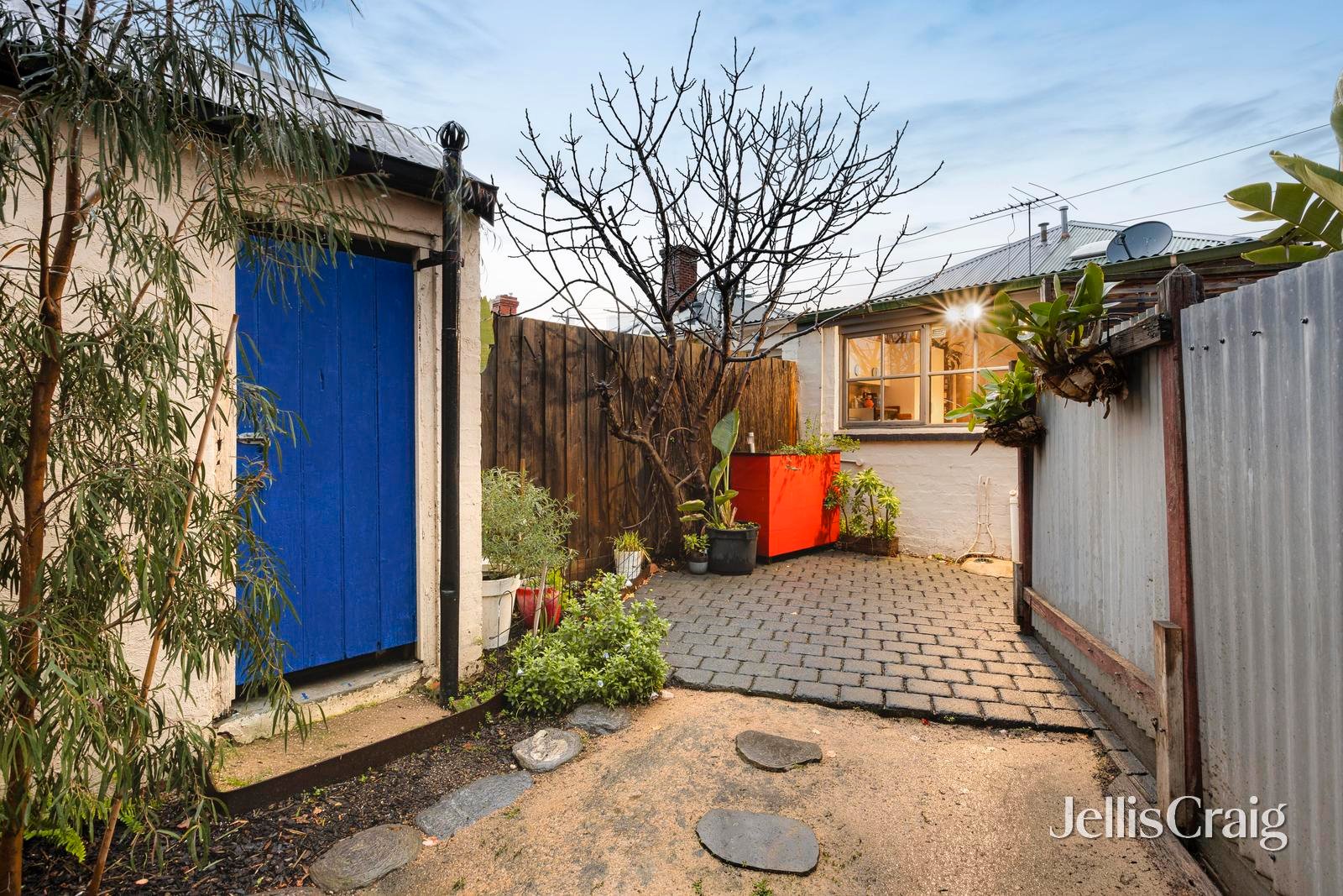 12 Robbs Parade, Northcote image 19