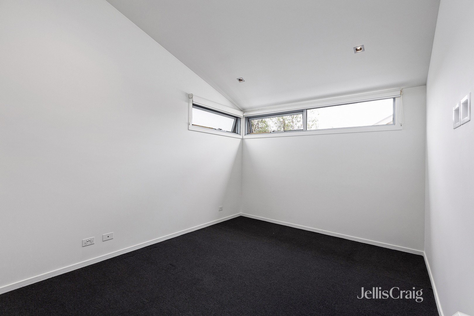 12 Roches Terrace, Williamstown image 5