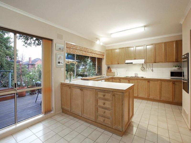 12 Rockingham Close, Kew image 5