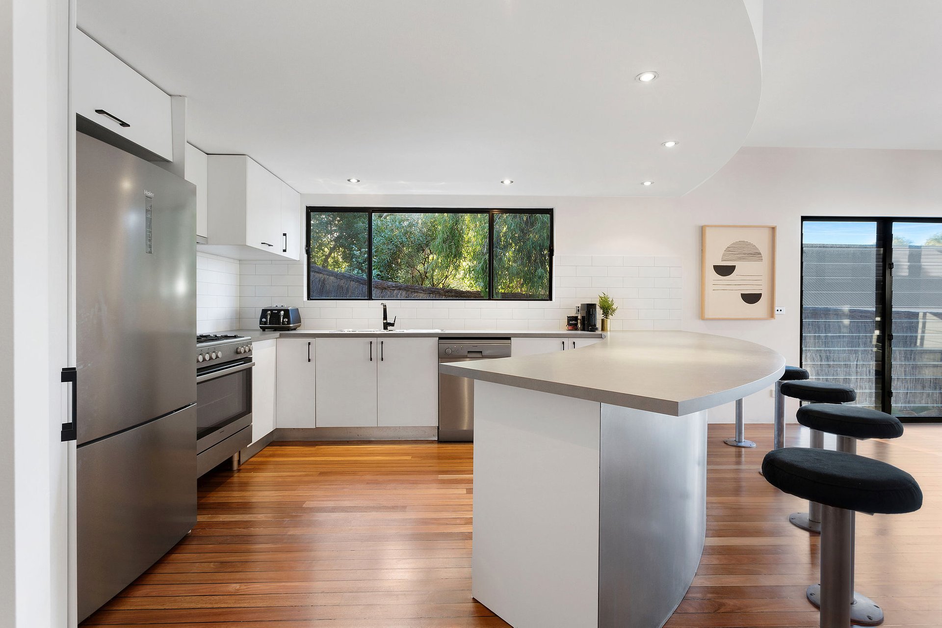 12 Roscius Place, Sorrento image 3