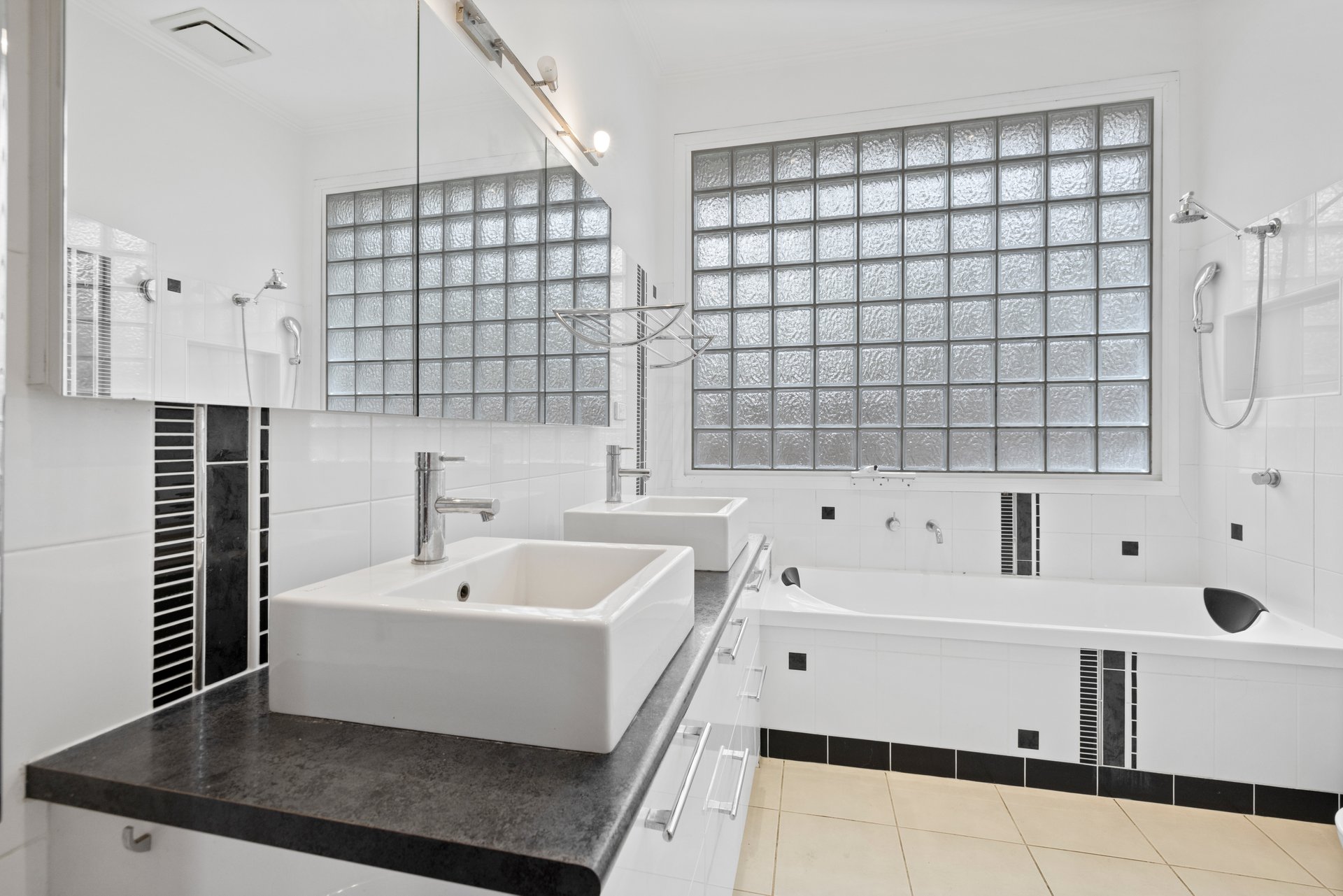 12 Rose Street, Box&nbsp;Hill image 5