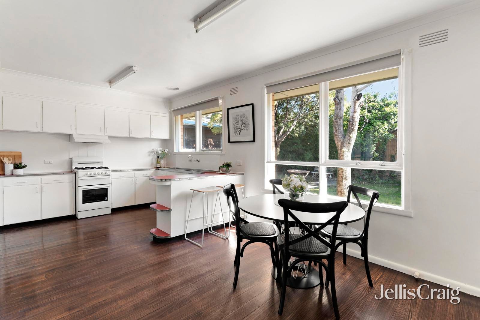 12 Rosehill Road, Niddrie image 3