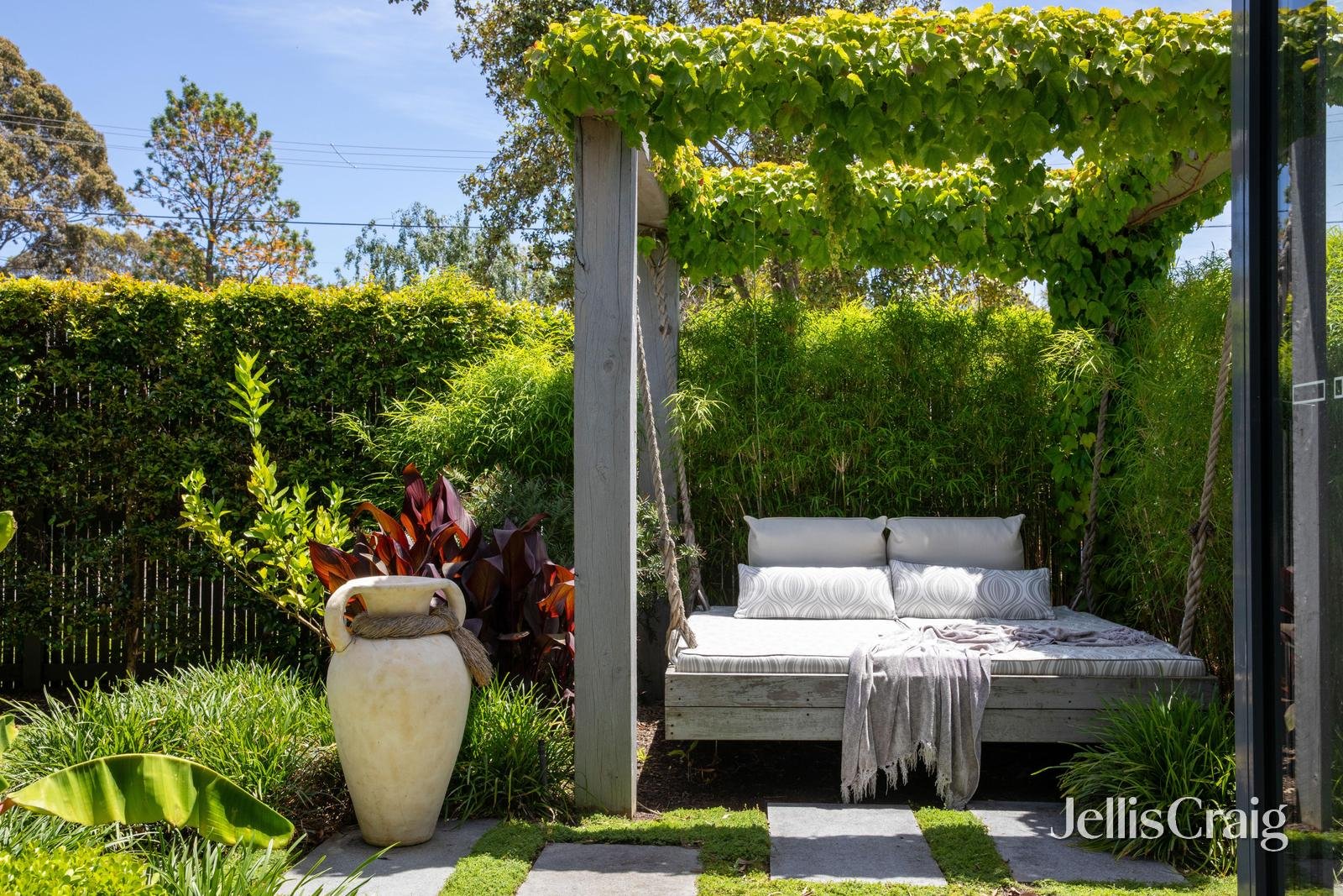 12 Roycroft Close, Glen&nbsp;Waverley image 31