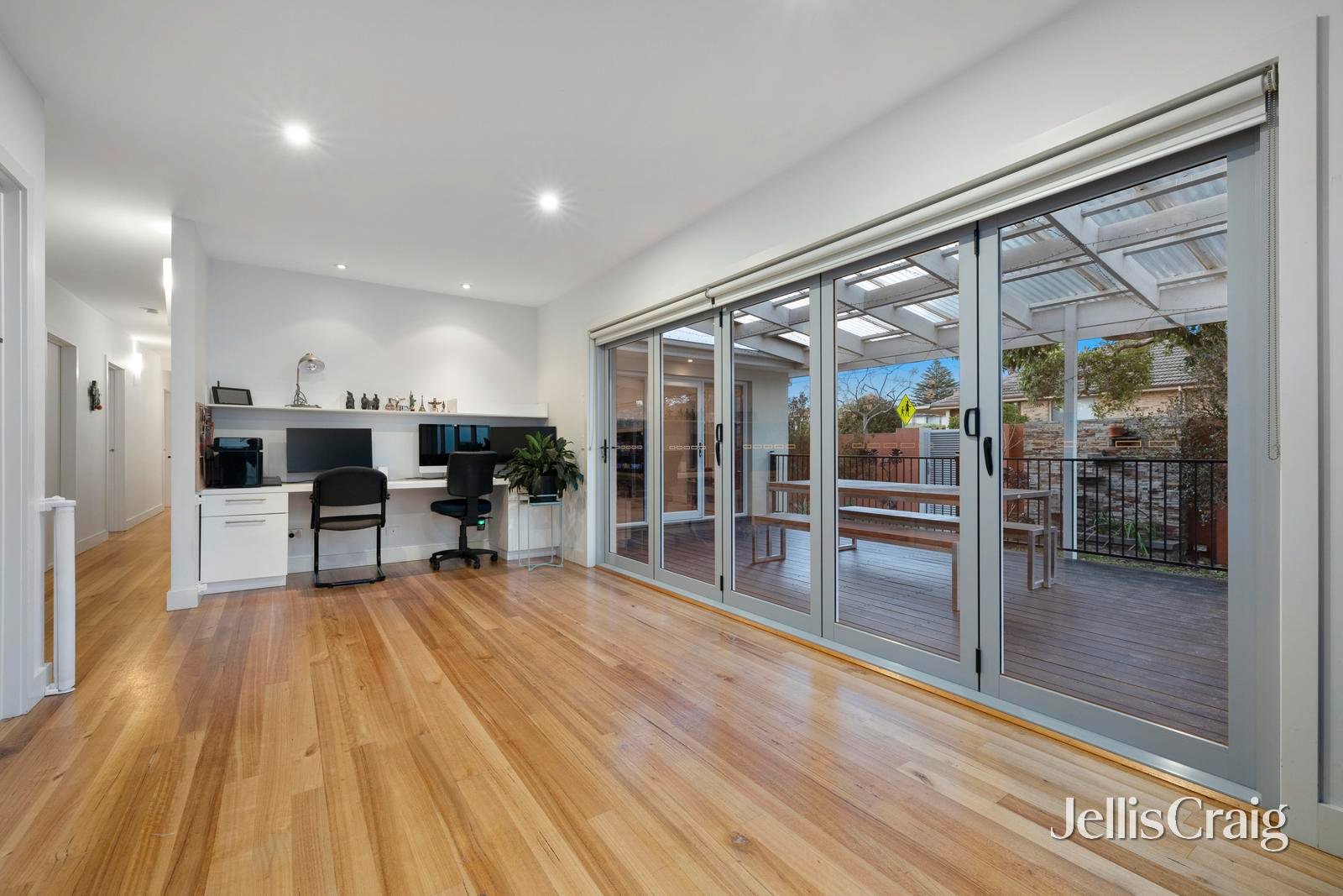 12 Royena Road, Moorabbin image 7