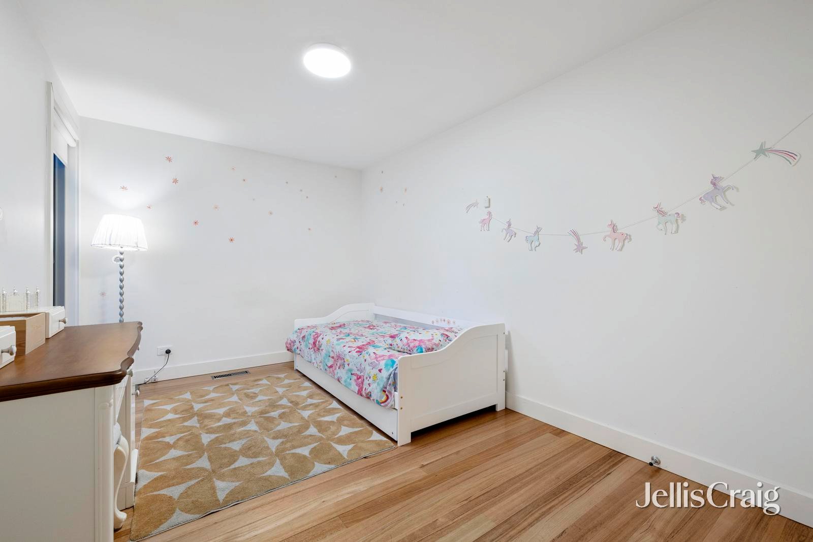 12 Royena Road, Moorabbin image 10