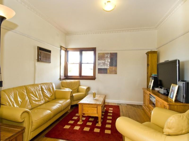 12 Ruhamah Avenue, Bell Post Hill image 2