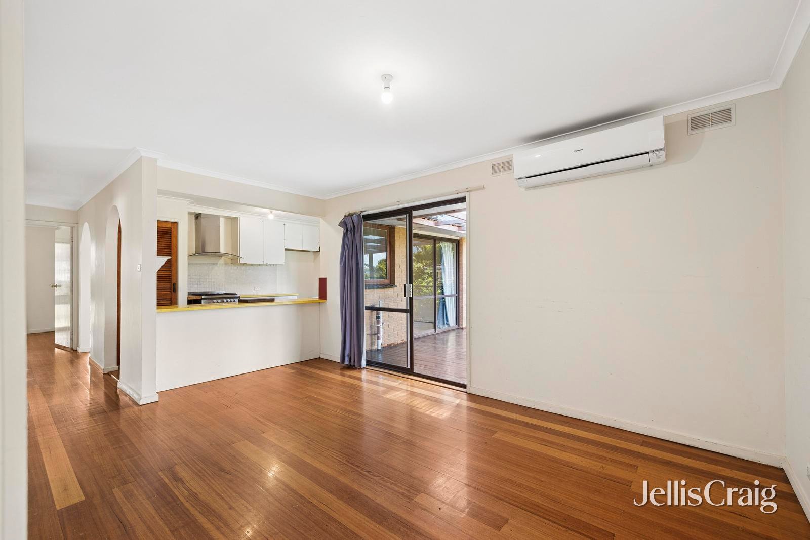 12 Russell Avenue, Woodend image 7