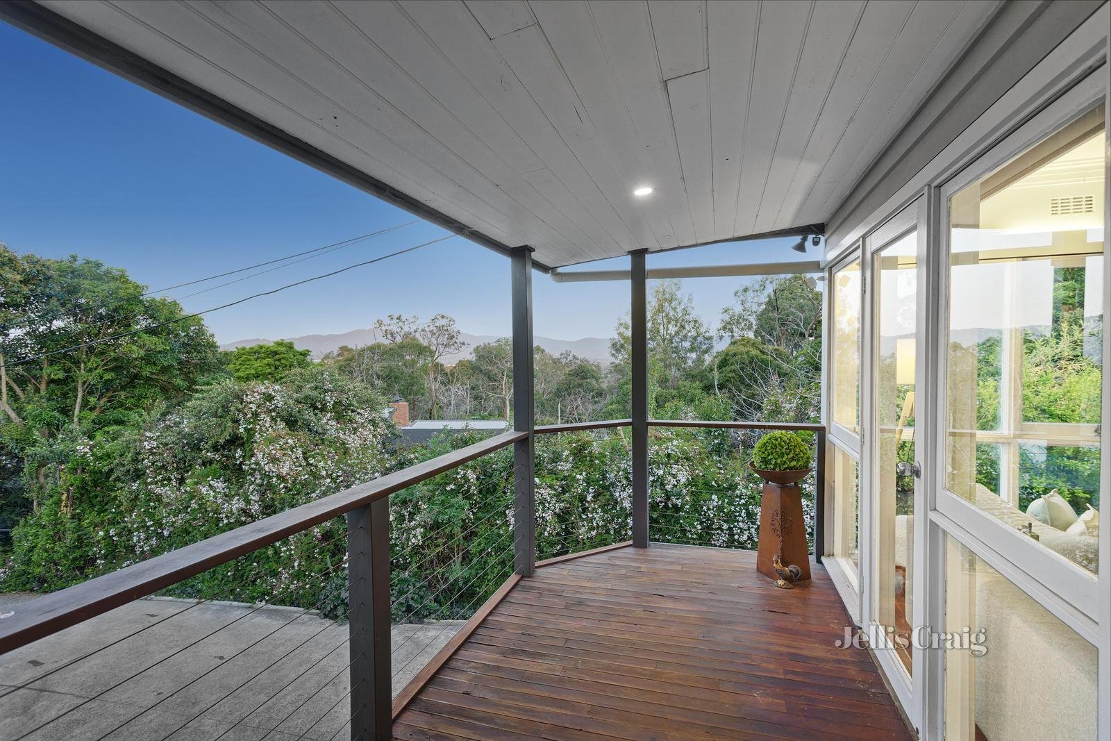 12 Ruthven Way, Ringwood East image 14