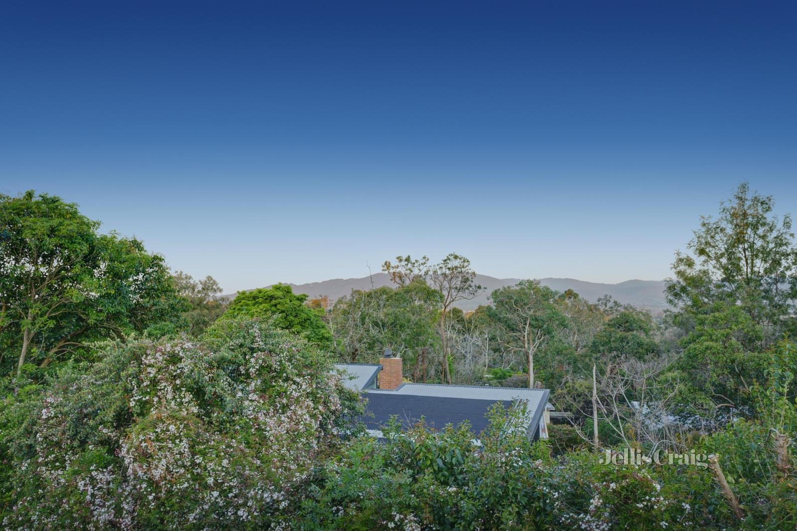 12 Ruthven Way, Ringwood East image 15