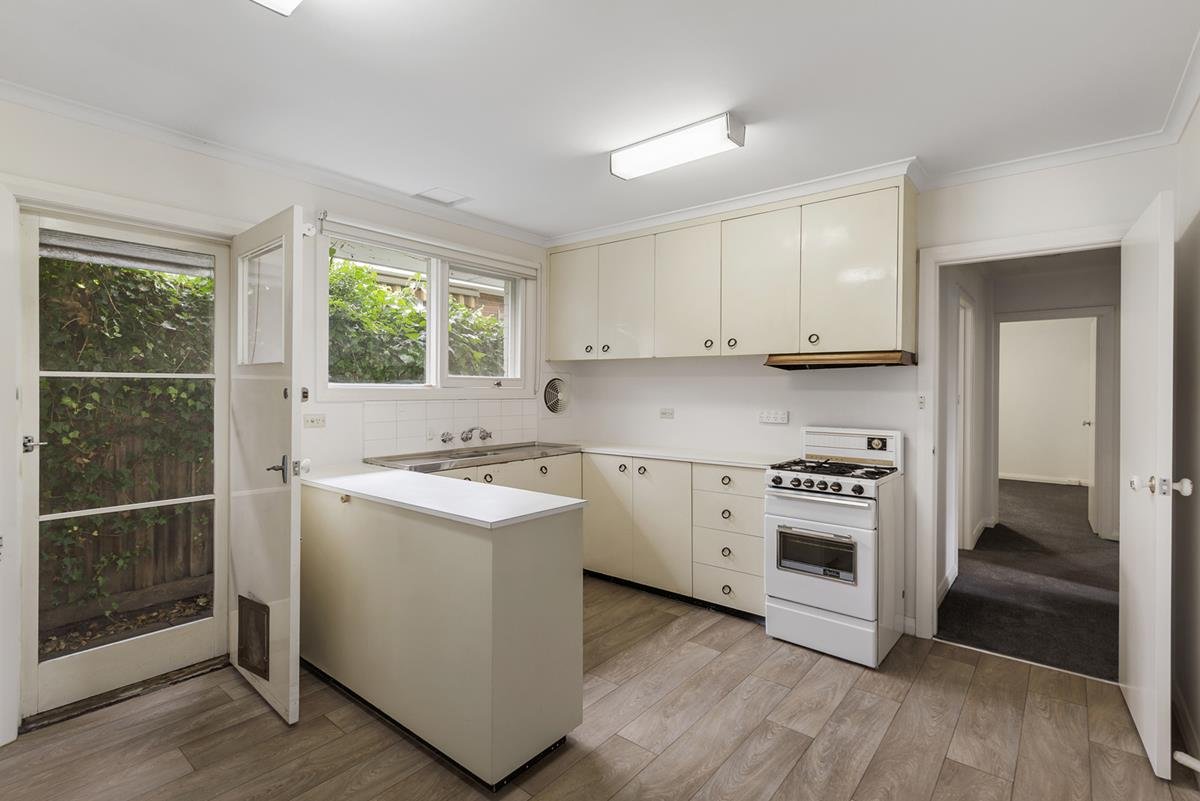 1/2 Salisbury Avenue, Mont Albert image 3