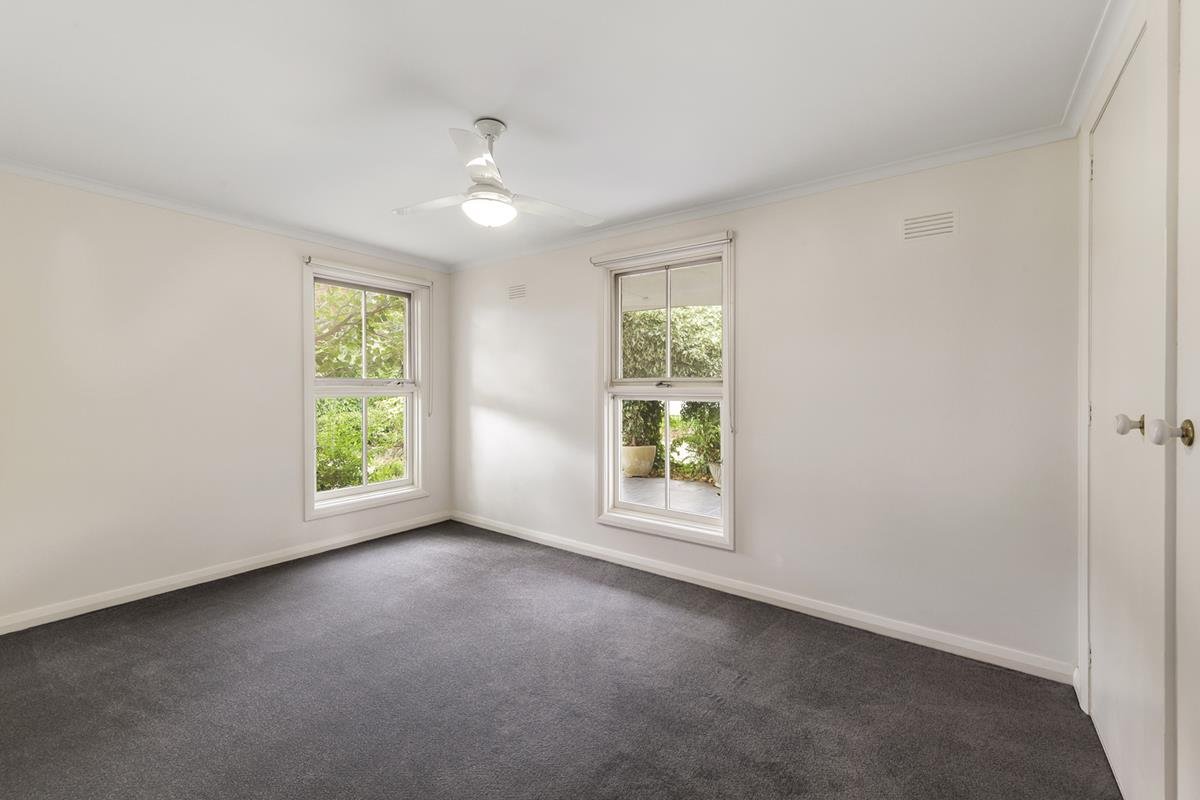 1/2 Salisbury Avenue, Mont Albert image 5
