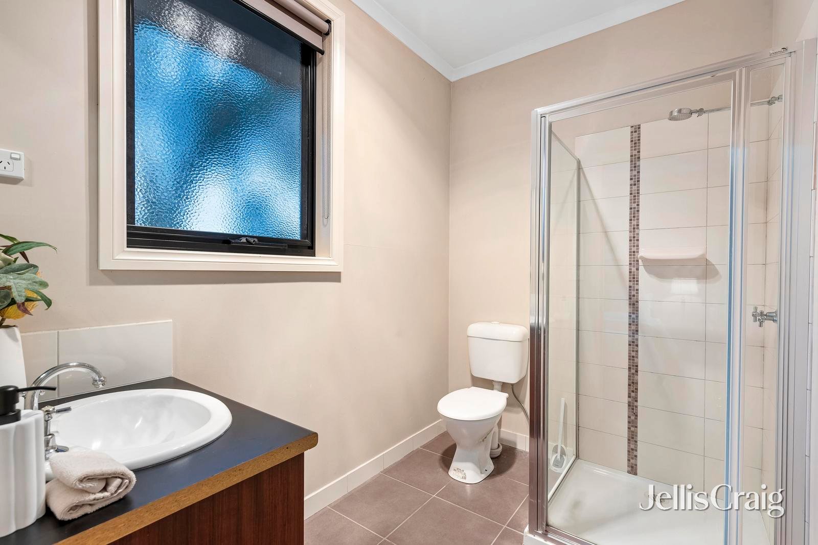 1/2 Salisbury Court, Glen&nbsp;Waverley image 8