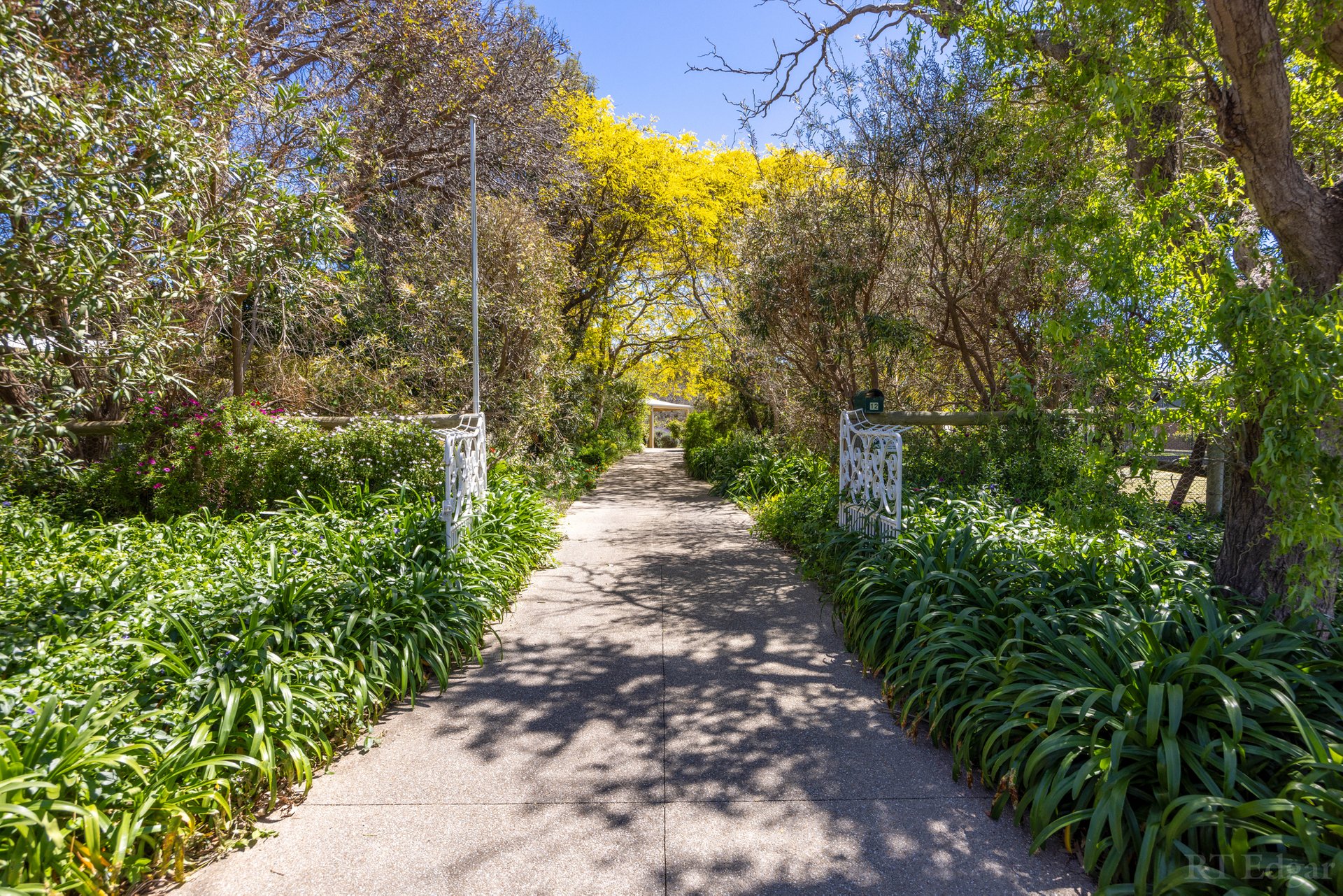 Property Gallery Thumbnail 3