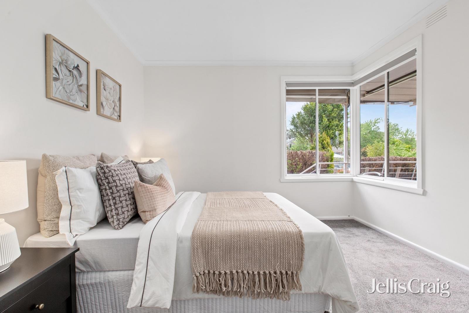 12 Scotsburn Avenue, Clayton image 8