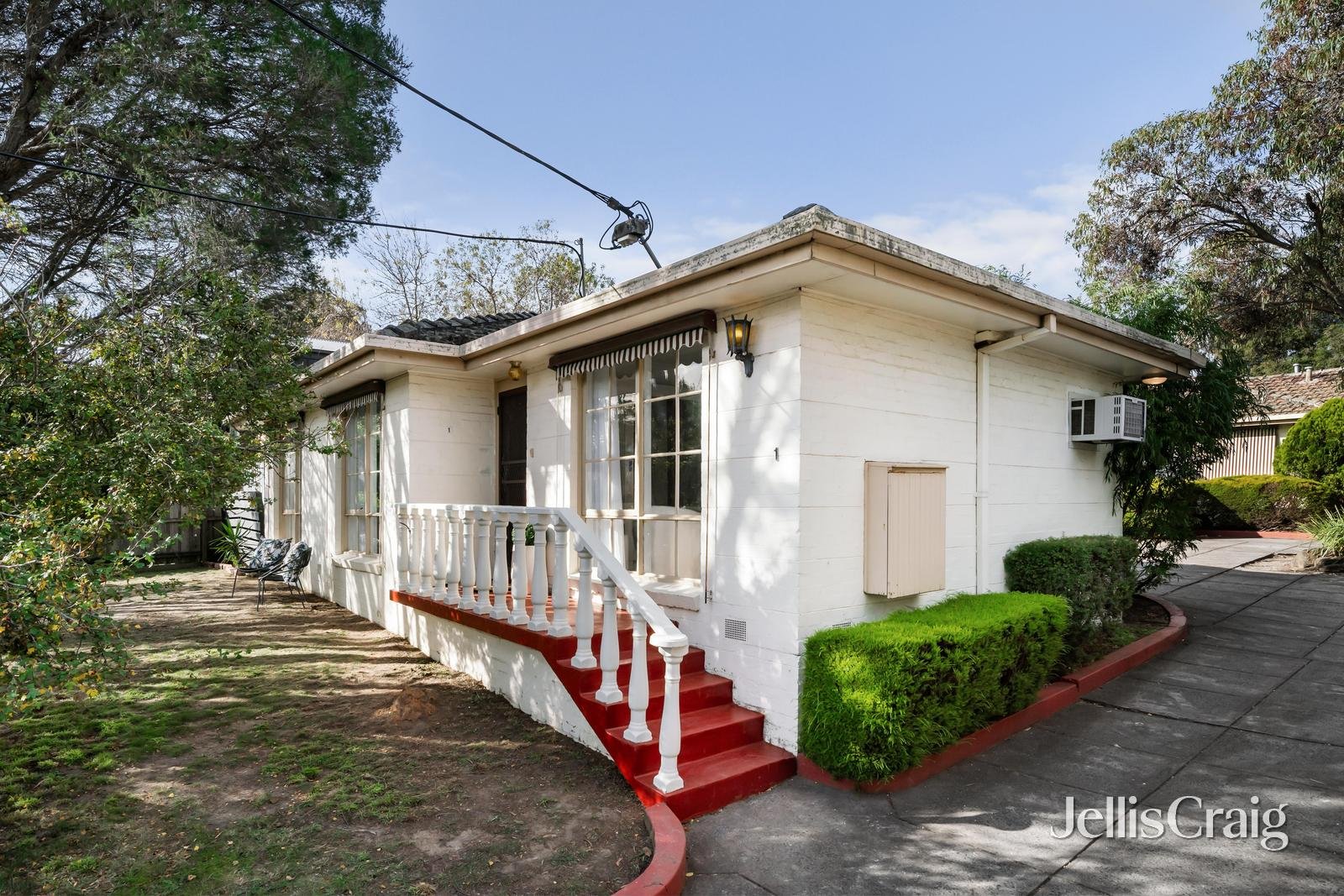 1/2 Simpson Street, Kew image 1