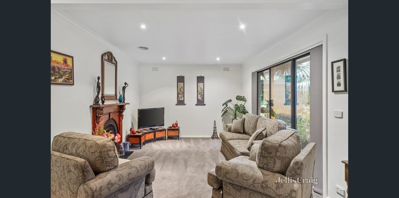 12 Snow Gum Road, Doncaster East image 2