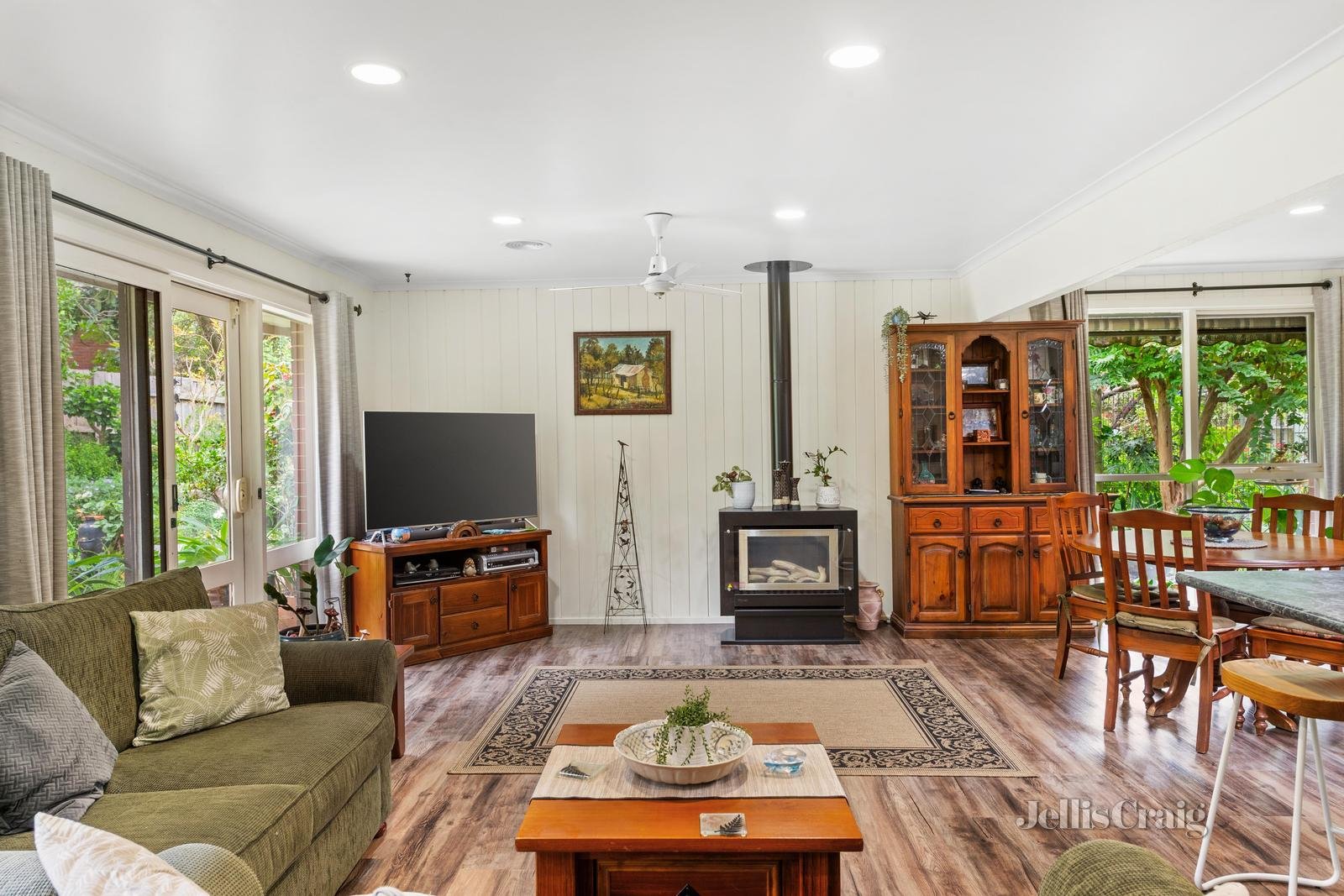 12 Snow Gum Road, Doncaster East image 3