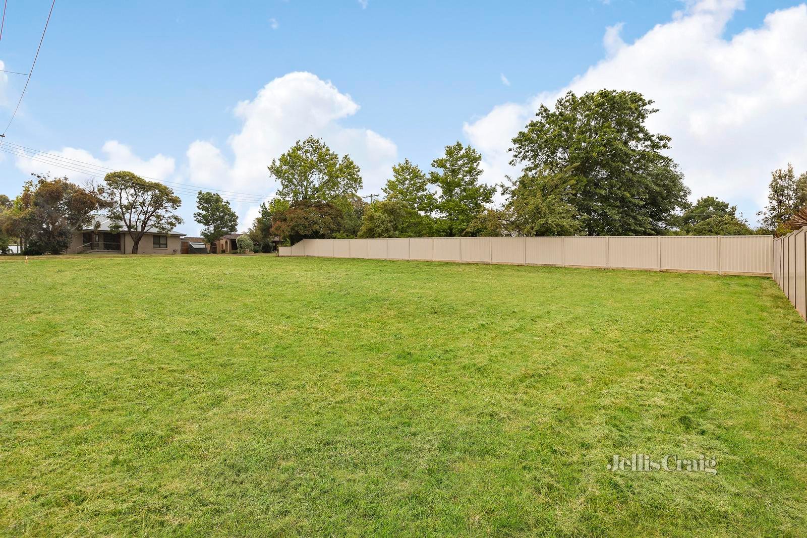 12 Spa Avenue, Hepburn image 2