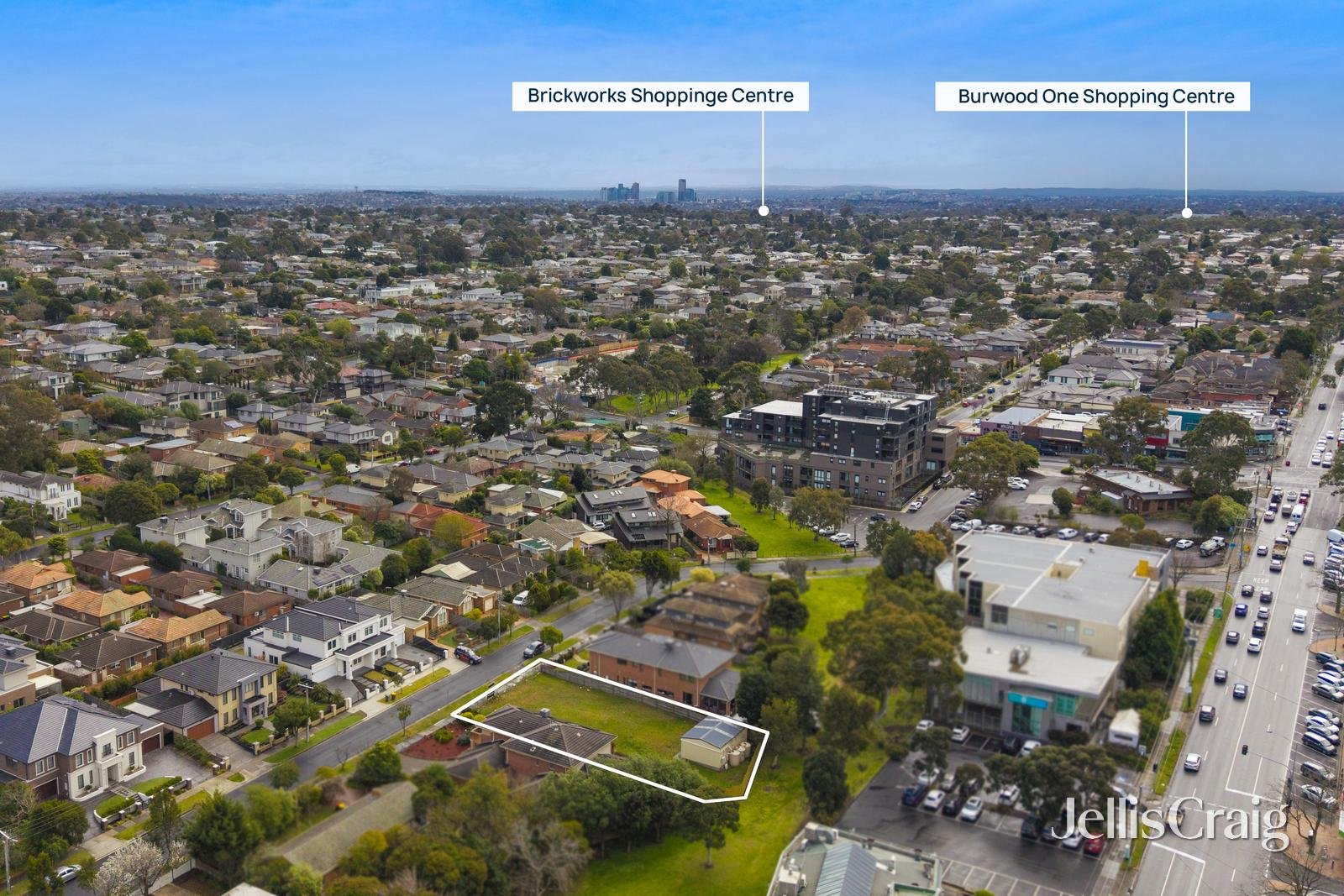 12 St Clair Crescent, Mount Waverley image 4