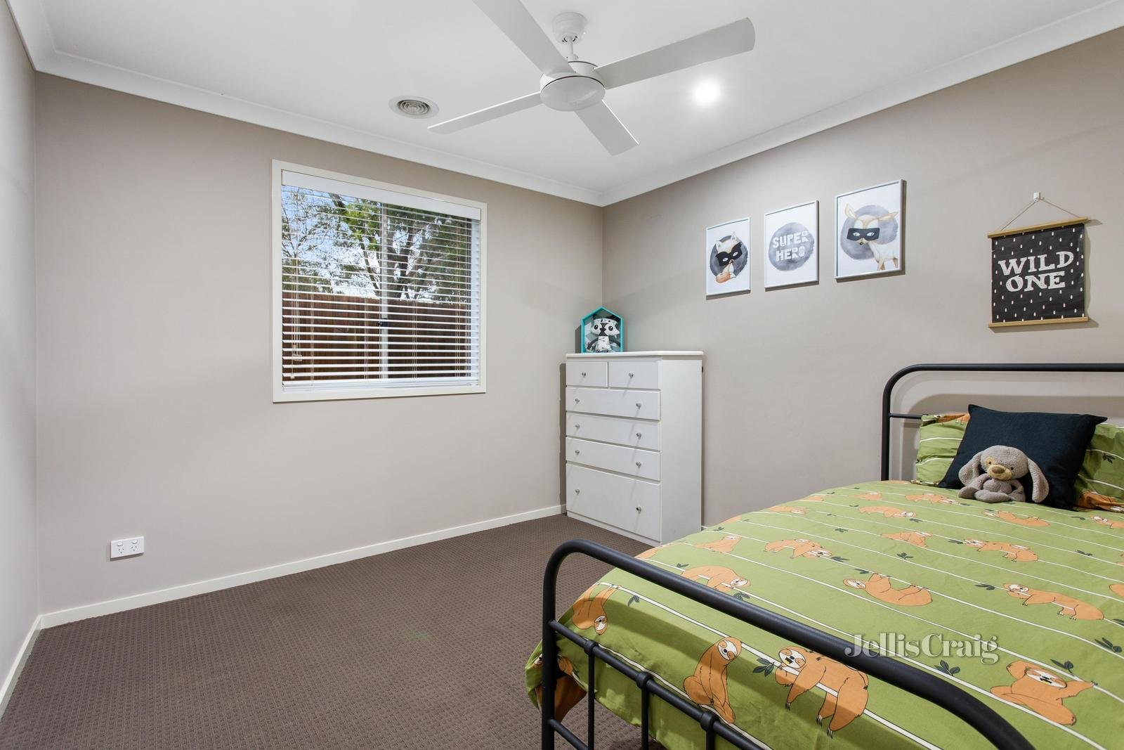 12 St James Park Rise, Mooroolbark image 7