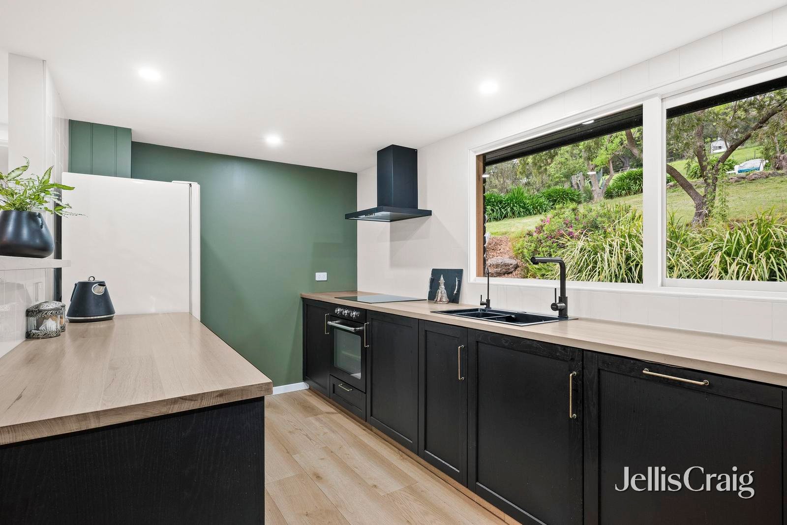 12 Steel Street, Healesville image 6