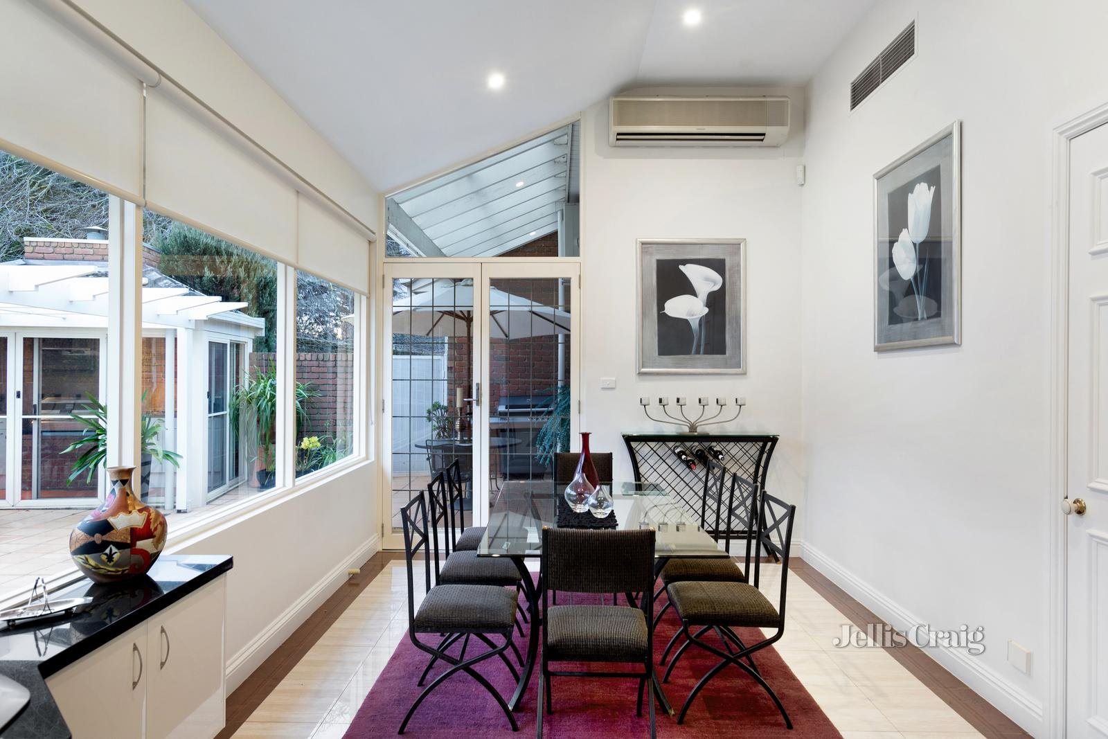 12 Stirling Crescent, Glen&nbsp;Waverley image 4