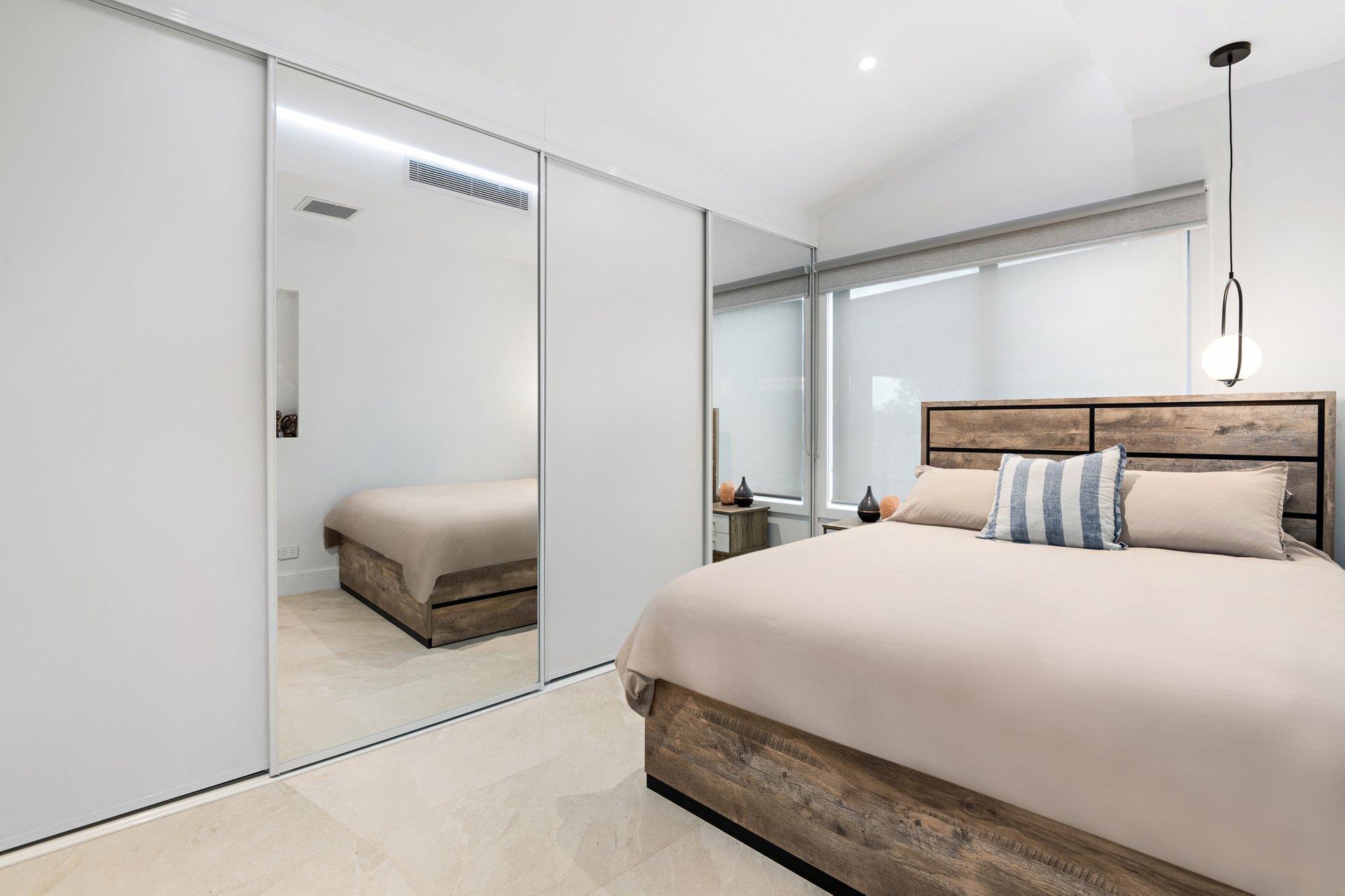 Property Gallery Thumbnail 7